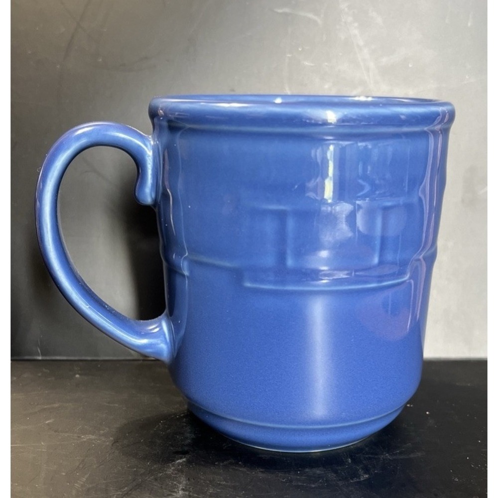 Longaberger Pottery Woven Traditions ceramic coffee mug Cornflower Blue USA